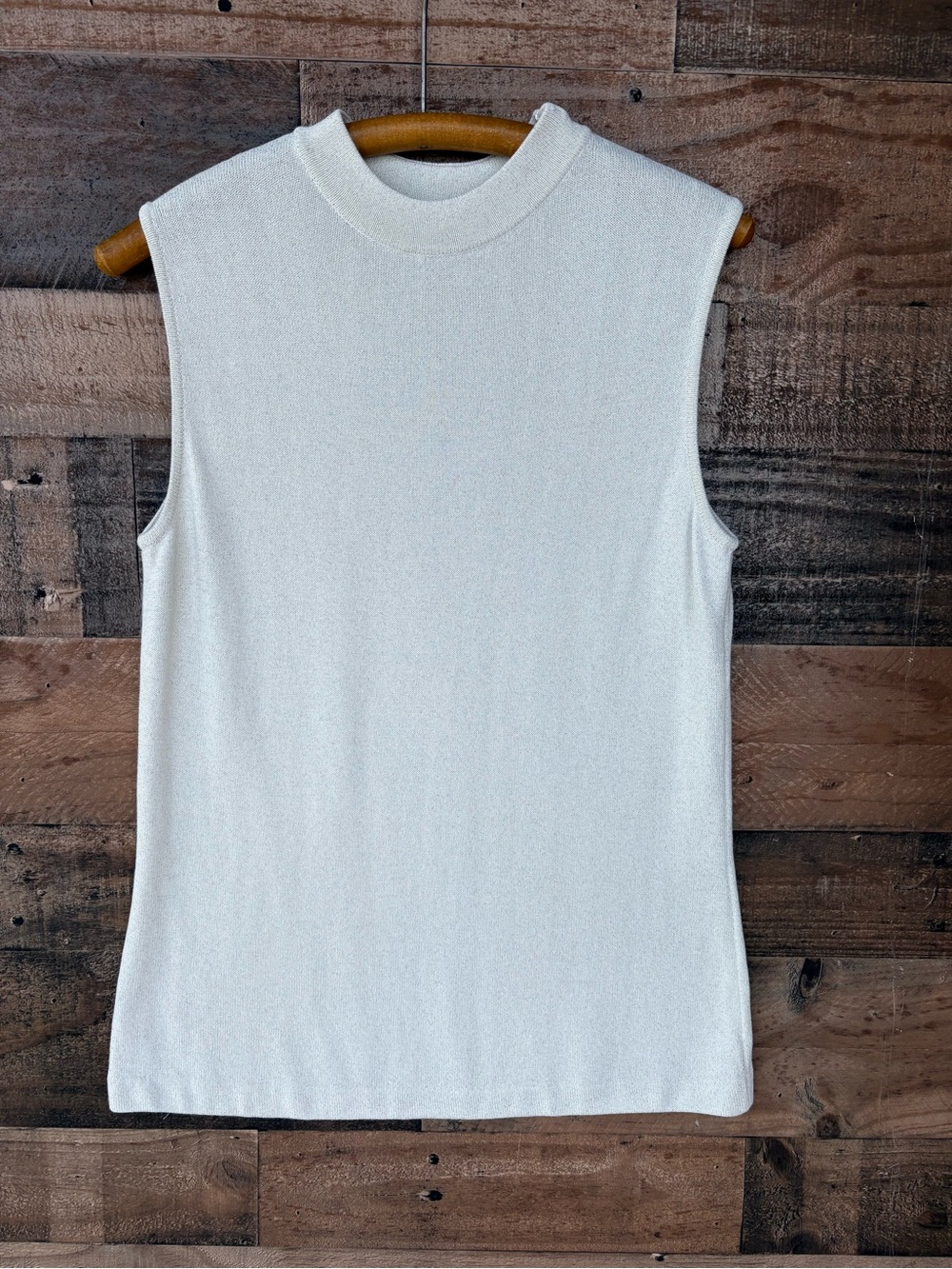 ST. JOHN BASICS Knit Mock Neck Sleeveless Sweater Top
